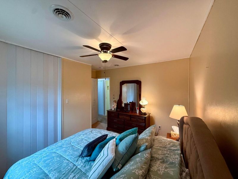1427 E Southern Avenue, Bucyrus, OH 44820 Photo 12