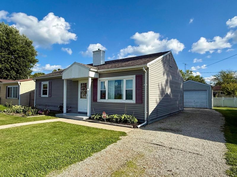 1427 E Southern Avenue, Bucyrus, OH 44820 Photo 2