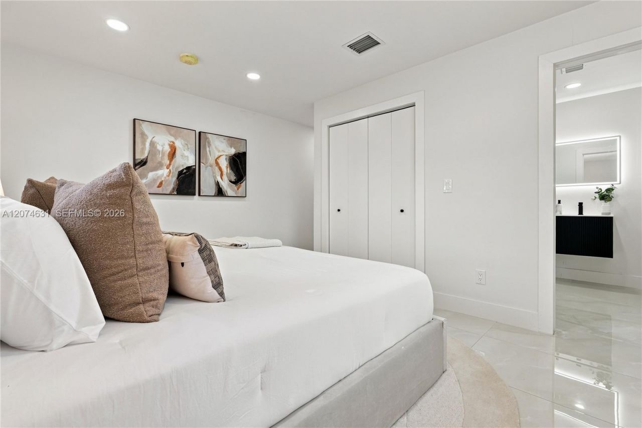 4801 Tyler St , Hollywood, FL 33021 Photo