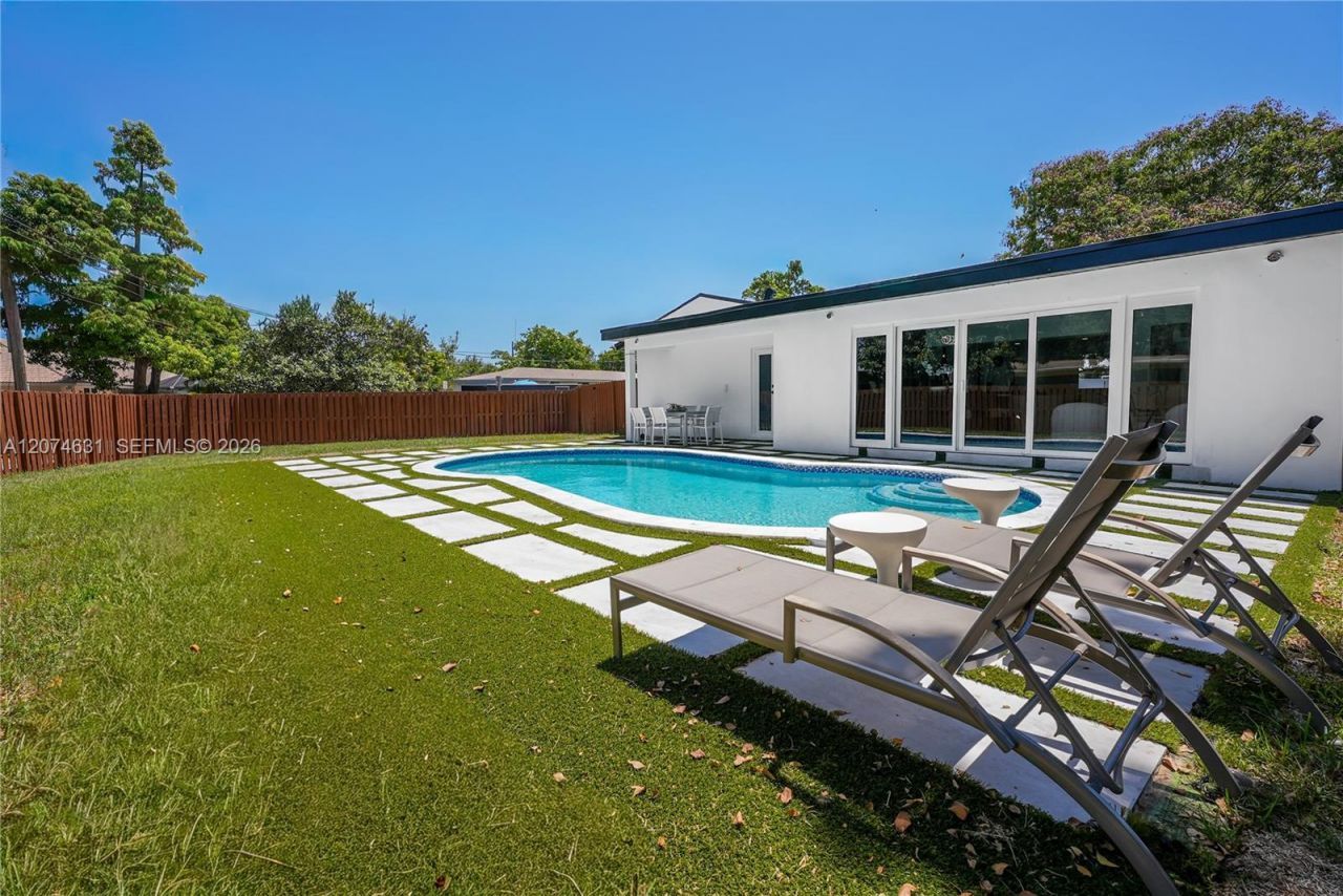4801 Tyler St , Hollywood, FL 33021 Photo