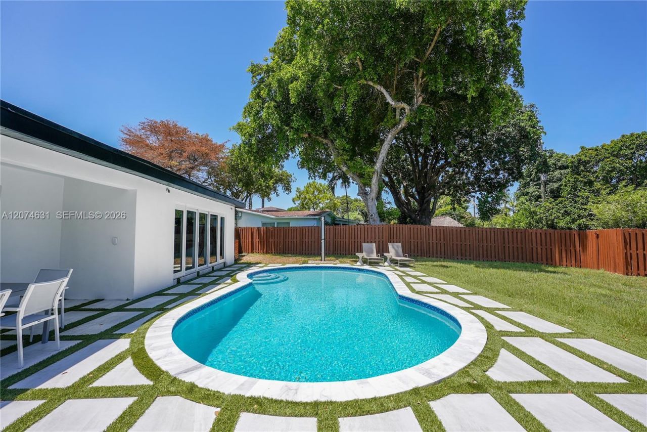 4801 Tyler St , Hollywood, FL 33021 Photo