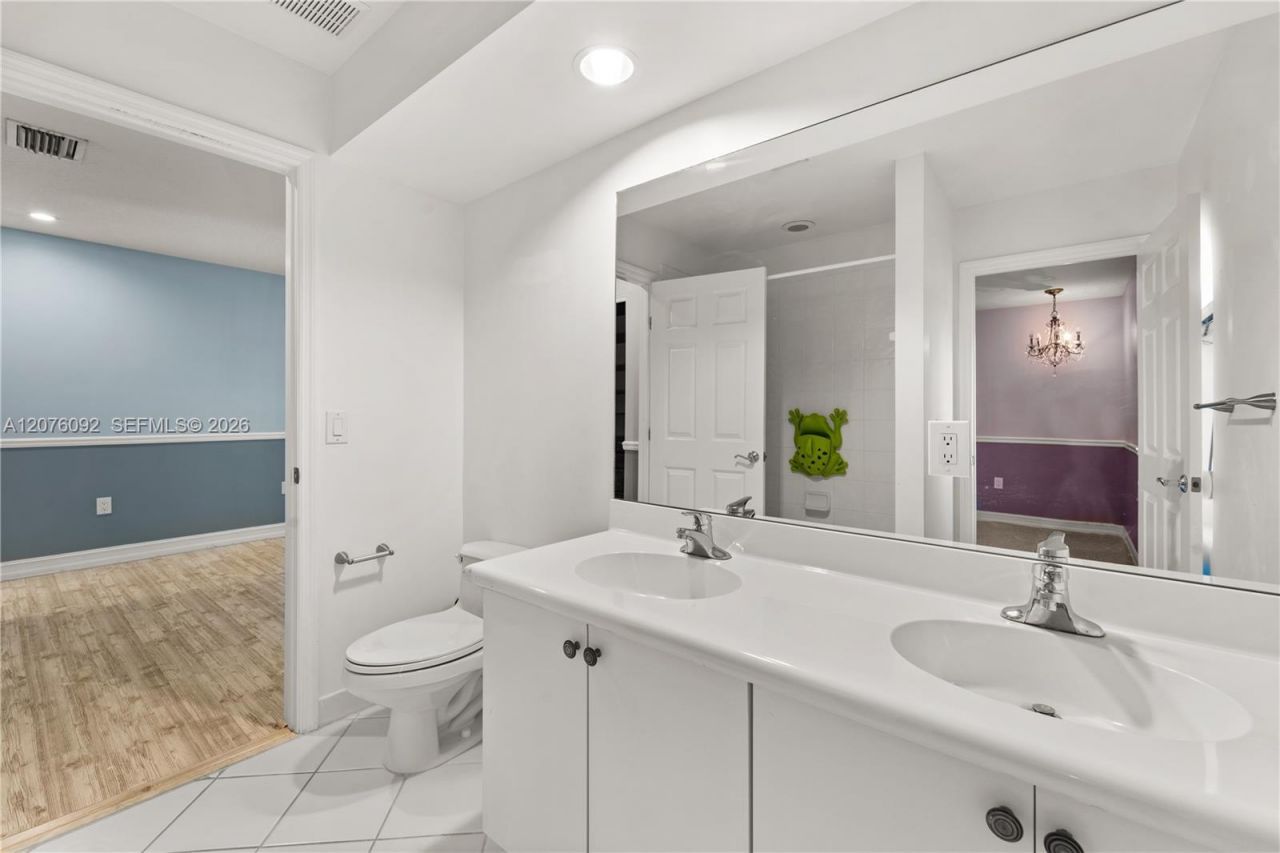 3110 NE 210th Ter, Aventura, FL 33180 Photo