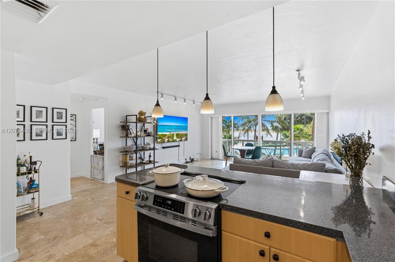 2451 Brickell Ave , Unit 2T, Miami, FL 33129 Photo