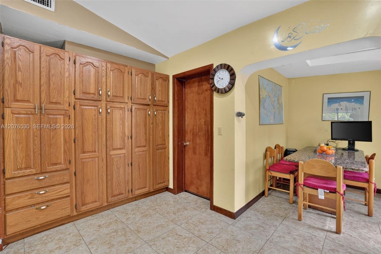 15660 SW 152nd Pl , Miami, FL 33187 Photo