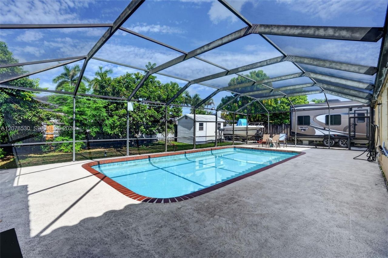 15660 SW 152nd Pl , Miami, FL 33187 Photo