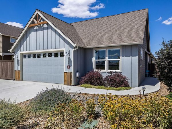 4319 SW Coyote Avenue, Redmond, OR 97756