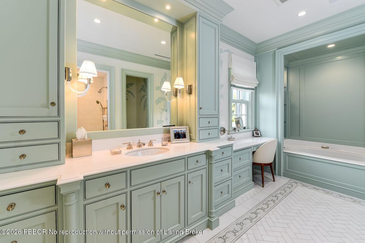 255 Wells Road, Palm Beach, FL 33480 Photo