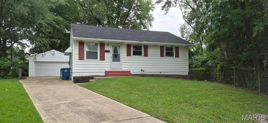 10605 Dunkeld Circle, Saint Louis, MO 63137 Main Photo