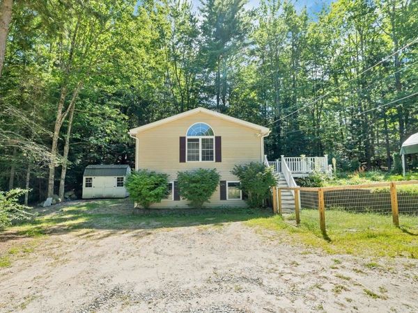 51 Meredith Drive, Barnstead, NH 03225
