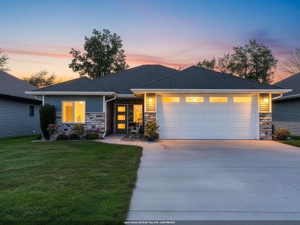 2584 FARMINGTON WAY, Suamico, WI 54313