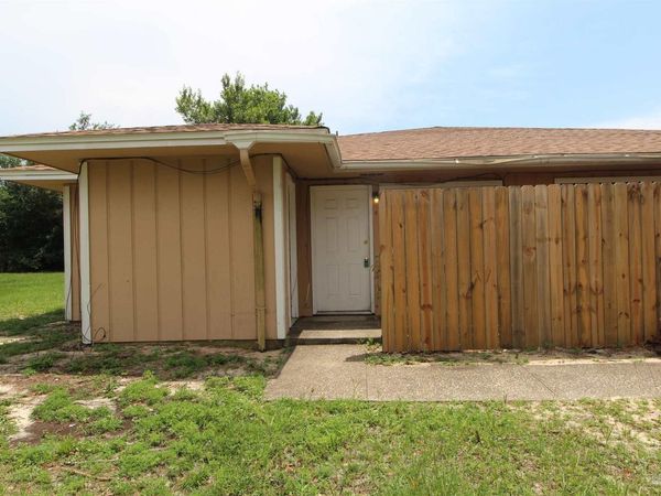 3398 Green Briar Cir, Gulf Breeze, FL 32563