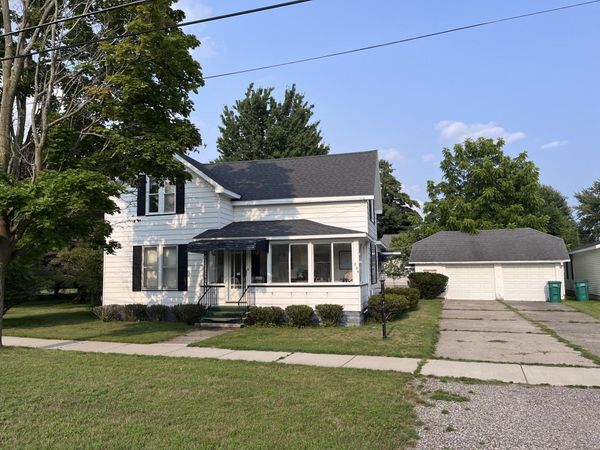 225 4th Avenue, Tawas City, MI 48763