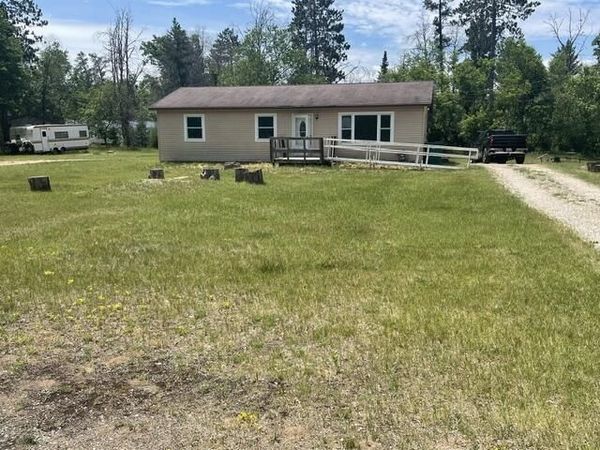 512 Wyckoff Drive, Roscommon, MI 48653