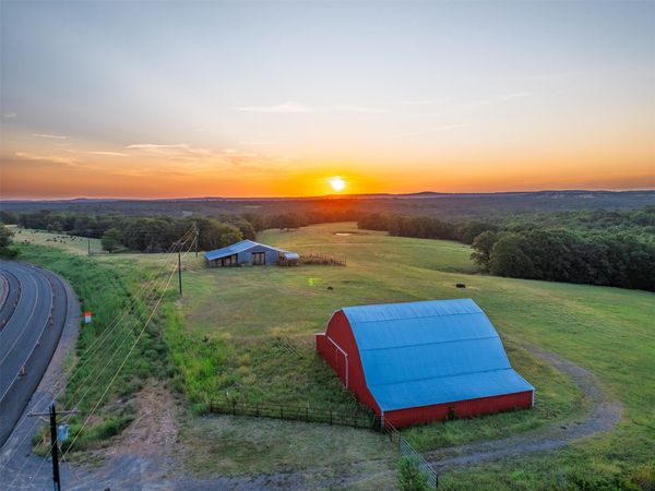 209 State Highway 59 , Stilwell, OK 74960
