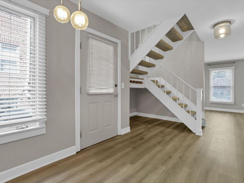 201 W 2nd Avenue, Columbus, OH 43201 Photo 2