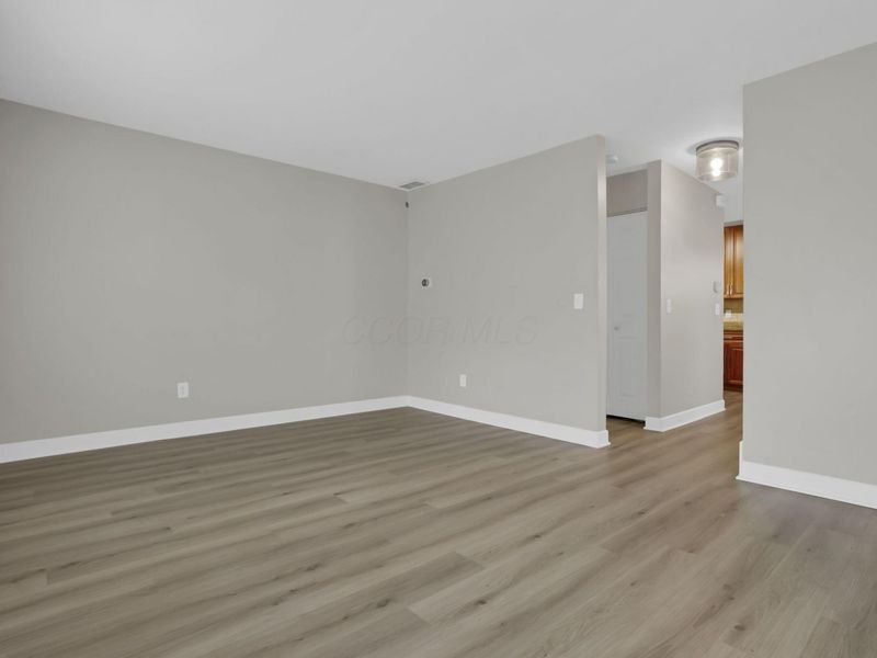 201 W 2nd Avenue, Columbus, OH 43201 Photo 5