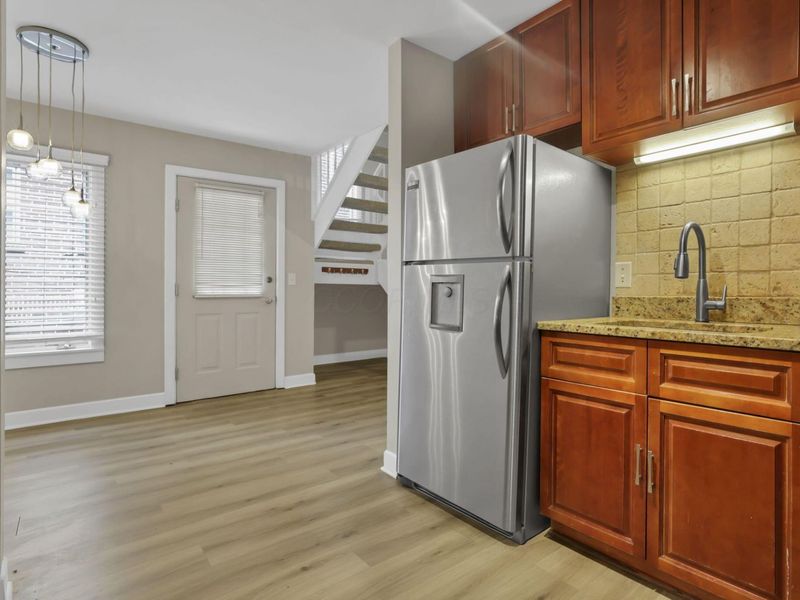 201 W 2nd Avenue, Columbus, OH 43201 Photo 8