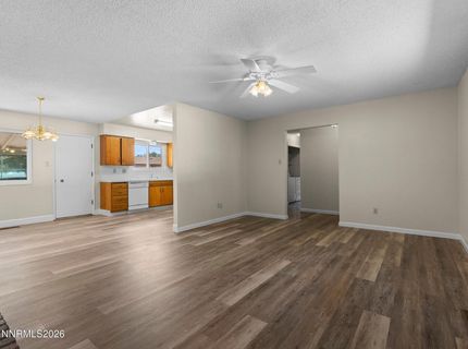 195 York Way, Sparks, NV 89431 Photo