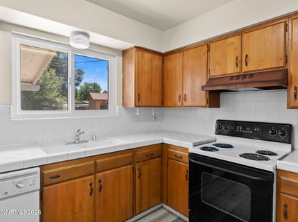 195 York Way, Sparks, NV 89431 Photo