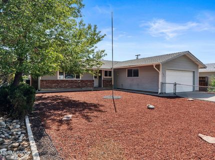 195 York Way, Sparks, NV 89431 Photo