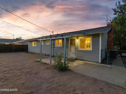 195 York Way, Sparks, NV 89431 Photo