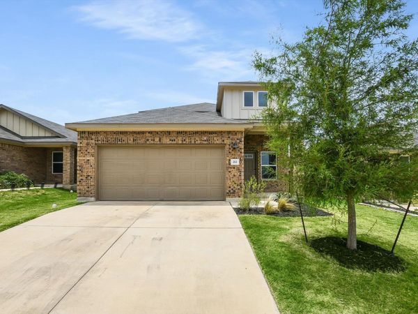 212 Prairie Song LN, Liberty Hill, TX 78642