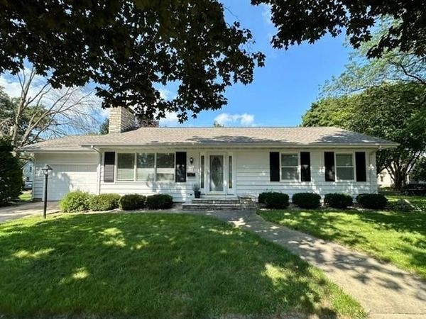 107 Hulin Street, Charles City, IA 50616