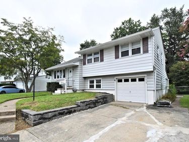 3619 DEEPWATER LANE, BROOKHAVEN, PA 19015