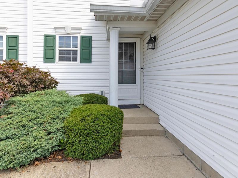 1967 Bashan Drive, Unit 82D, Columbus, OH 43228 Photo 2