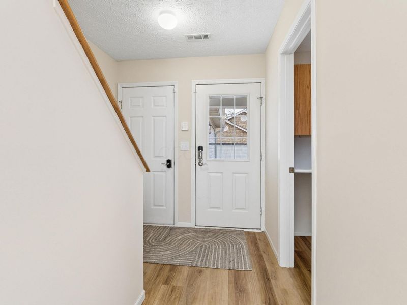 1967 Bashan Drive, Unit 82D, Columbus, OH 43228 Photo 3