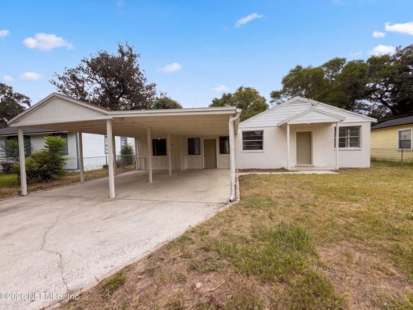 8951 ADAMS Avenue, Jacksonville, FL 32208