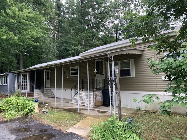 29 Conestoga, Brookfield, MA 01502