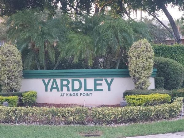 7775 Yardley Dr , Unit 211, Tamarac, FL 33321