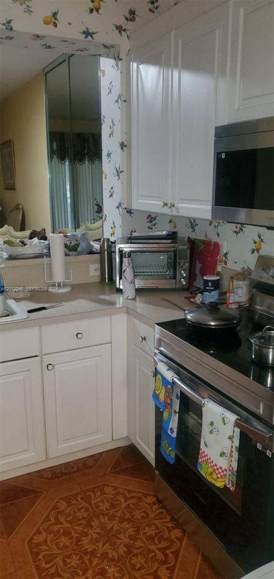 7775 Yardley Dr , Unit 211, Tamarac, FL 33321 Photo