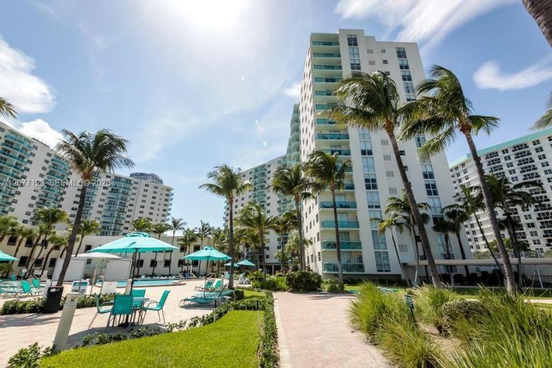 Please Call For Address, Unit 5A, Hollywood, FL 33019 Photo