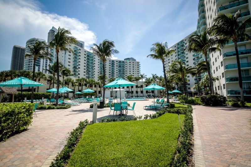 Please Call For Address, Unit 5A, Hollywood, FL 33019 Photo