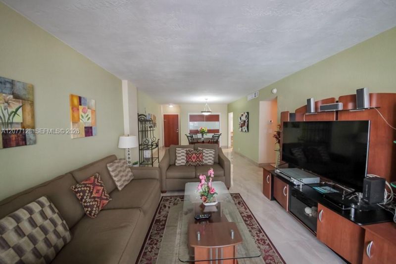 Please Call For Address, Unit 5A, Hollywood, FL 33019 Photo