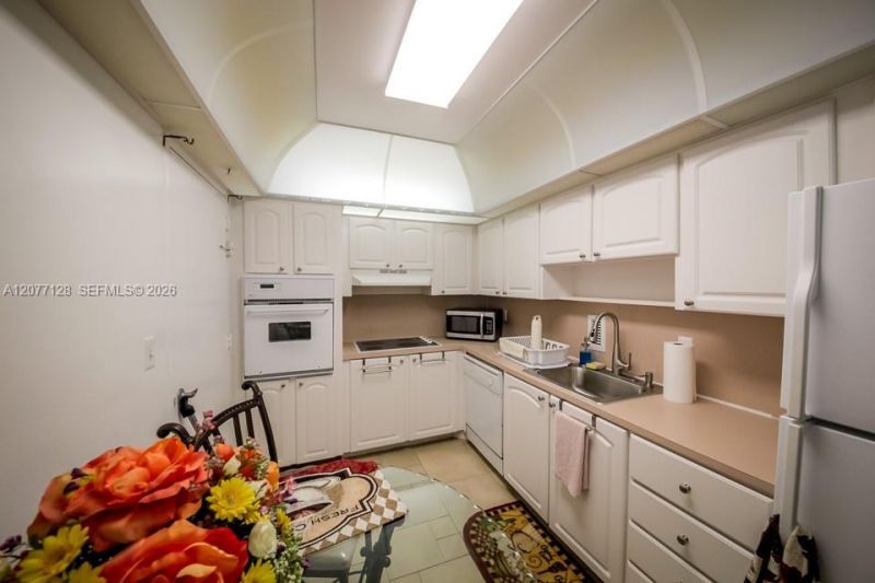 Please Call For Address, Unit 5A, Hollywood, FL 33019 Photo