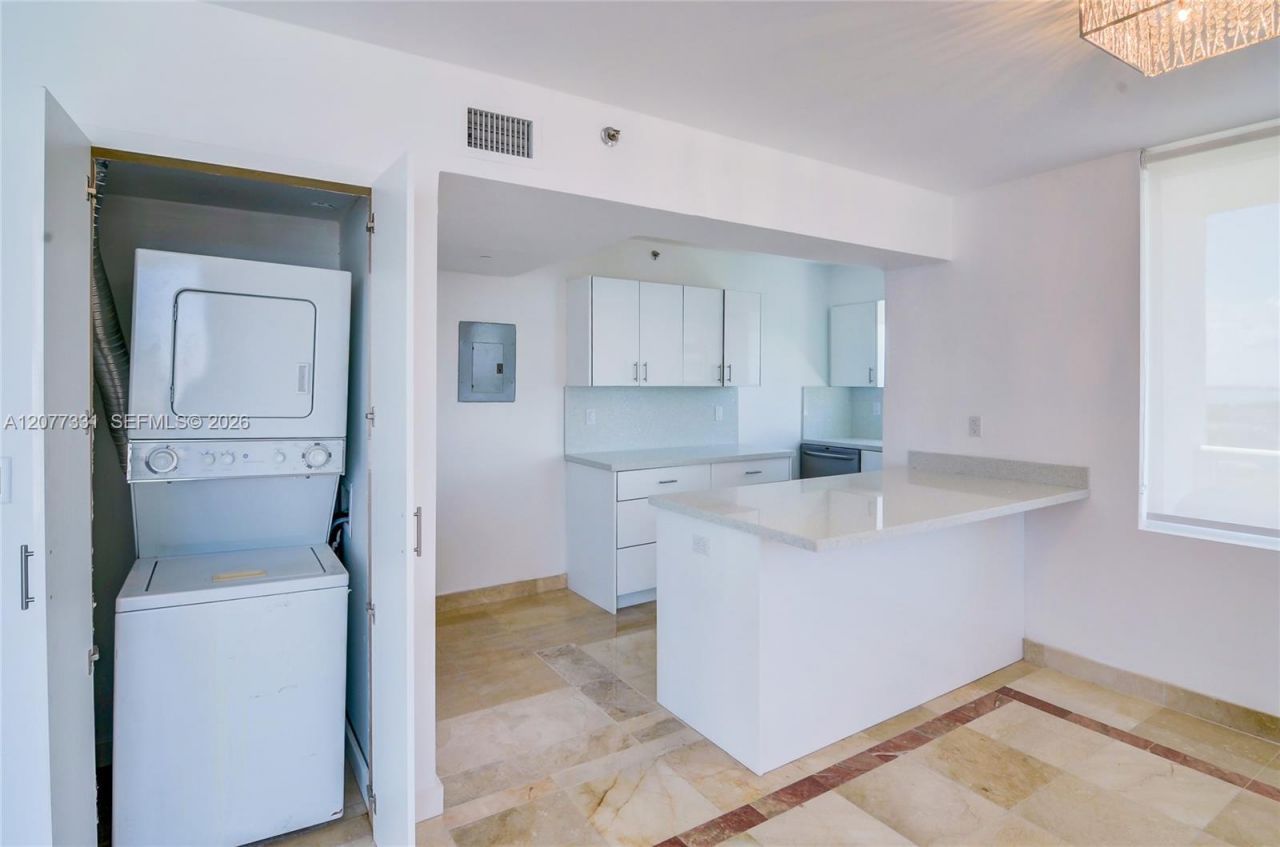 5900 Collins Ave, Unit 1508, Miami Beach, FL 33140 Photo