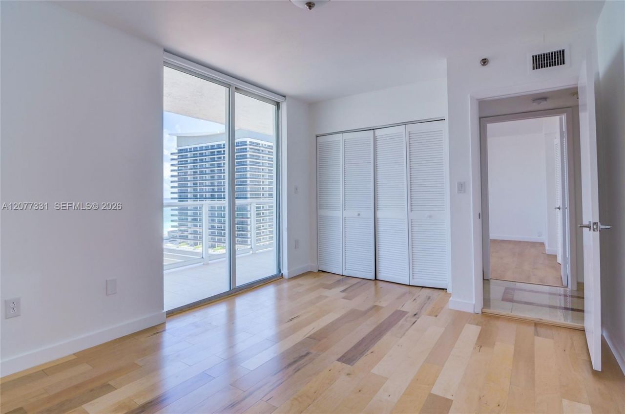5900 Collins Ave, Unit 1508, Miami Beach, FL 33140 Photo