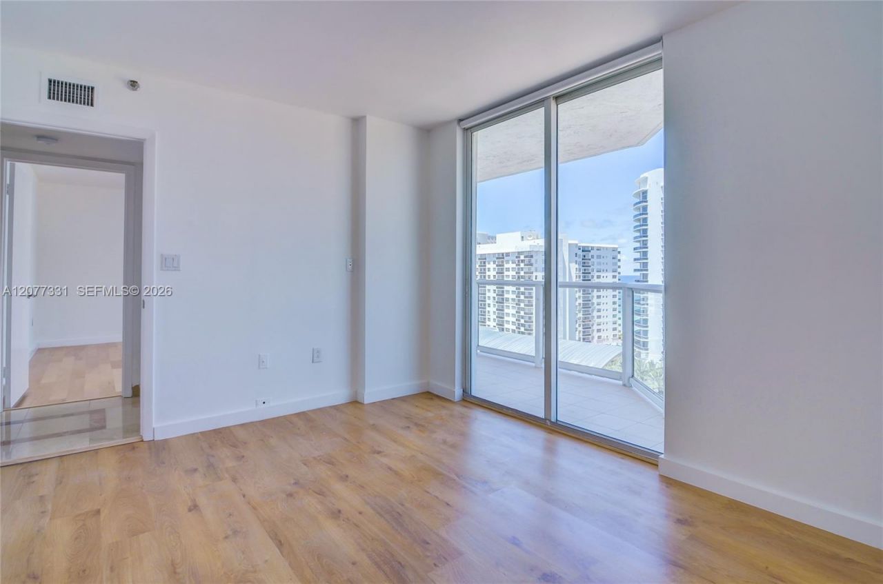 5900 Collins Ave, Unit 1508, Miami Beach, FL 33140 Photo