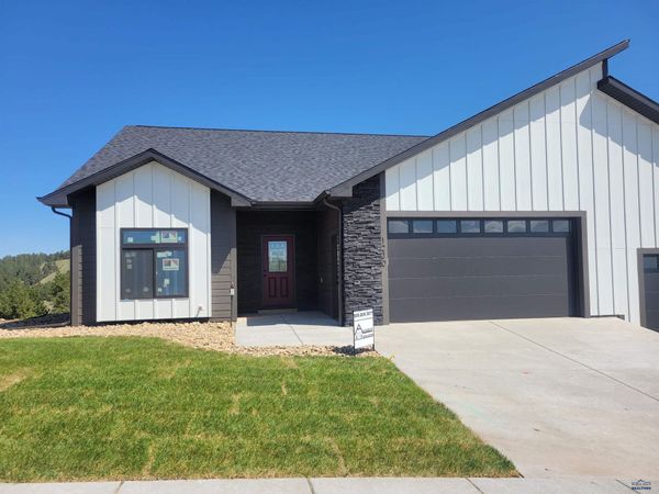 1214 PINNACLE CT, Rapid City, SD 57701