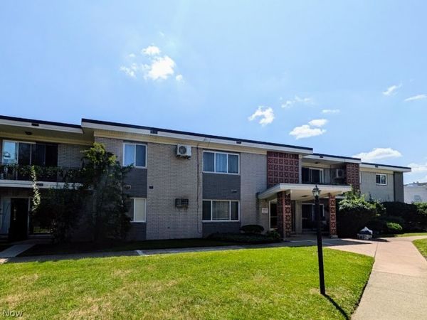 1402 Golden Gate Boulevard , Unit G201, Mayfield Heights, OH 44124