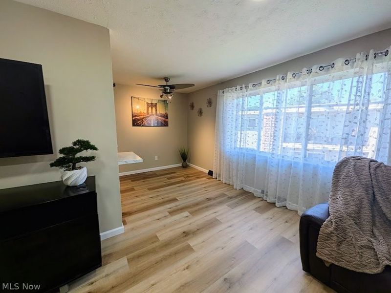 1402 Golden Gate Boulevard, Unit G201, Mayfield Heights, OH 44124 Photo 16