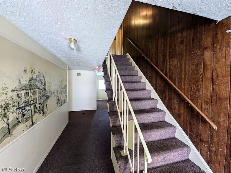 1402 Golden Gate Boulevard, Unit G201, Mayfield Heights, OH 44124 Photo 36