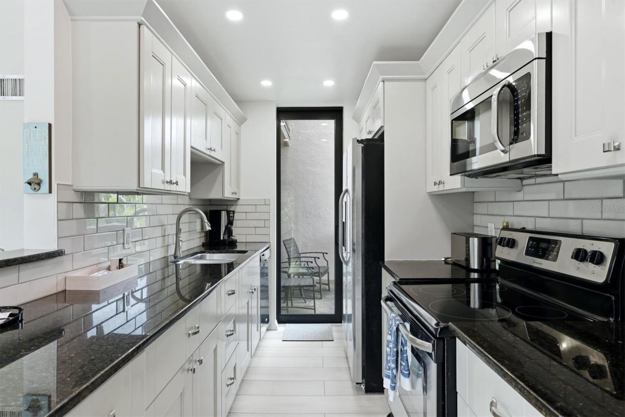 216 Pass Key Road, Unit 216, Sarasota, FL 34242 Photo