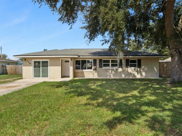 108 ALEXANDRIA AVENUE , MINNEOLA, FL 34715