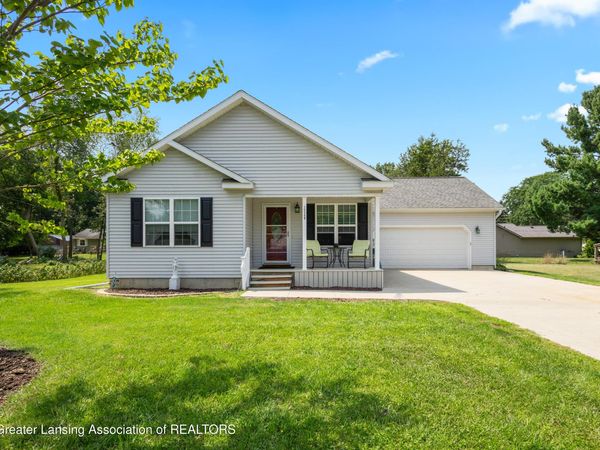 15380 Webster Road, Bath, MI 48808