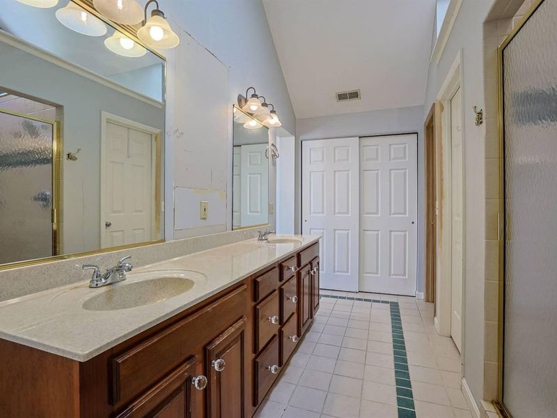 630 Pointe Benton Lane, Covington, KY 41014 Photo 19