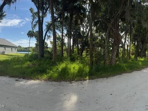 1015 Stacy Lane, New Smyrna Beach, FL 32168